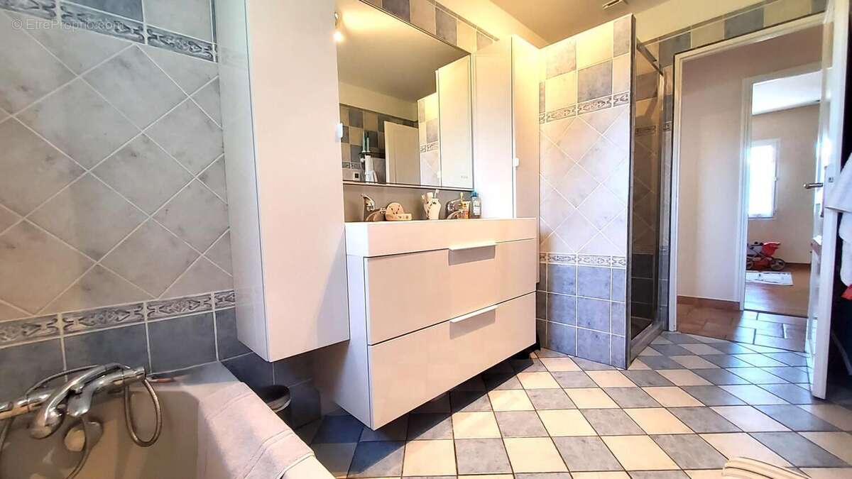 Photo 8 - Maison à NESMY