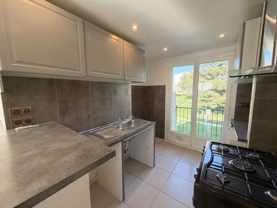 Appartement à MARSEILLE-13E