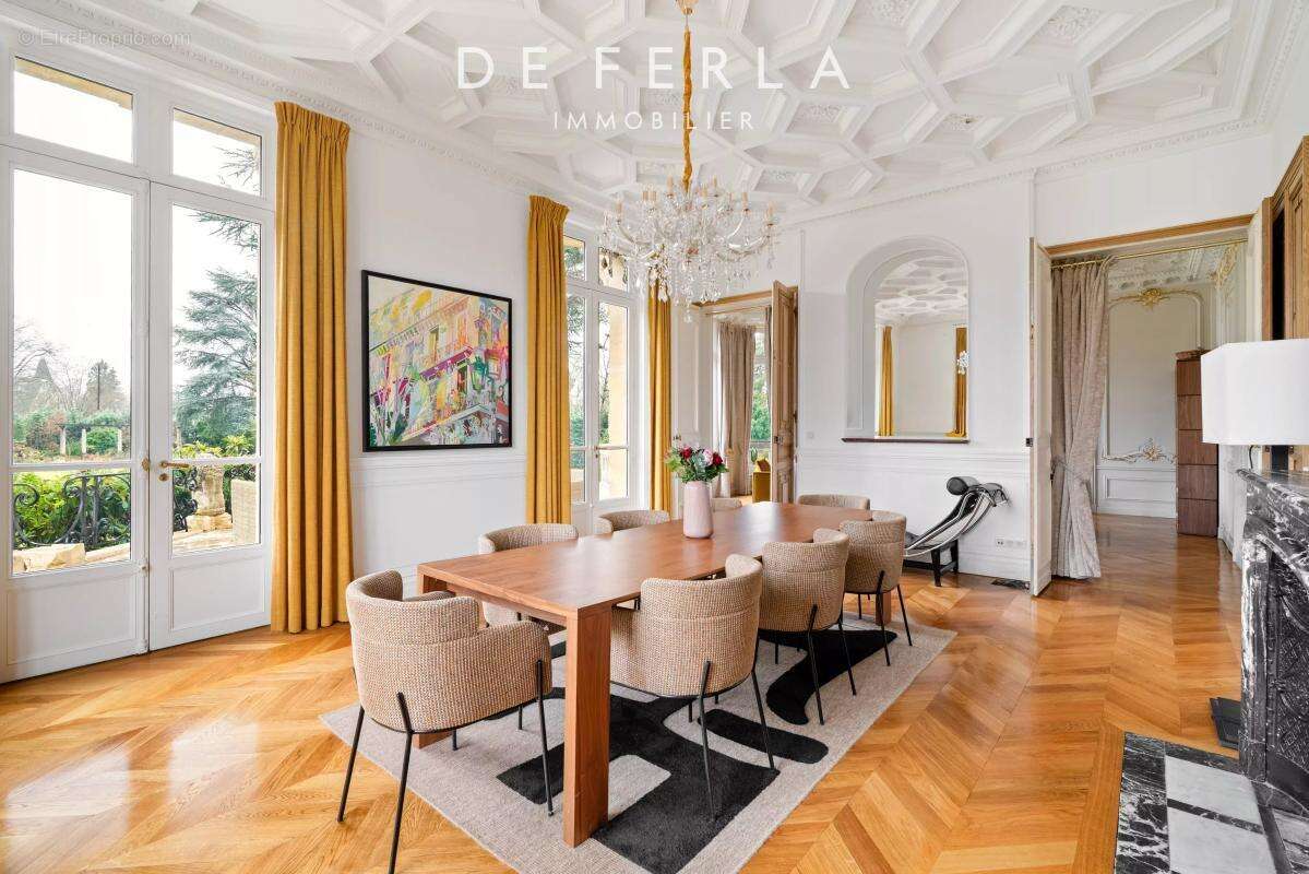 Maison à LE VESINET