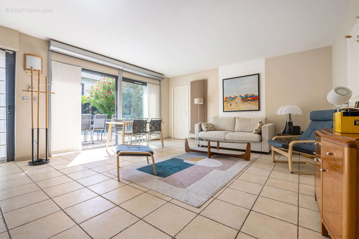 Rare maison T5 au coeur de Montchat avec piscine - photo 4