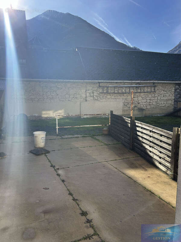 Maison à PIERREFITTE-NESTALAS