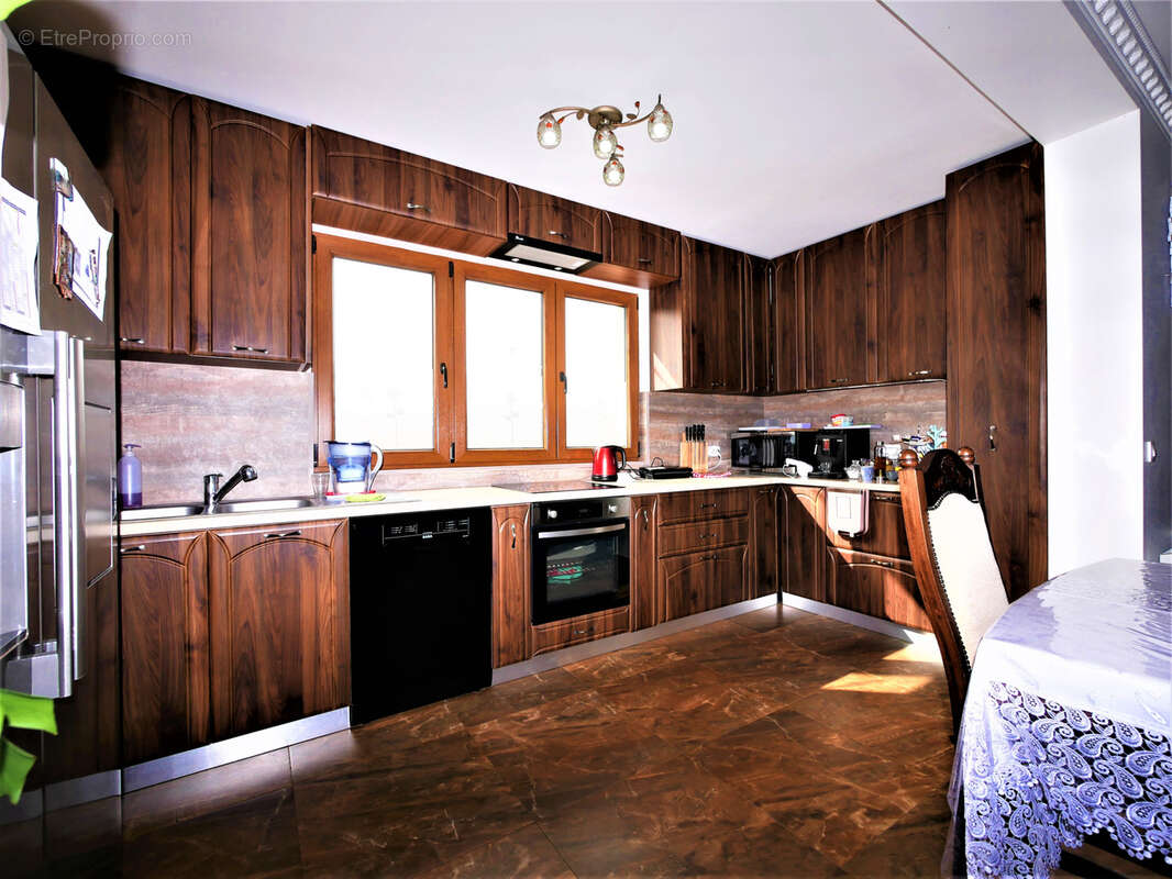 Maison à LE BLANC-MESNIL