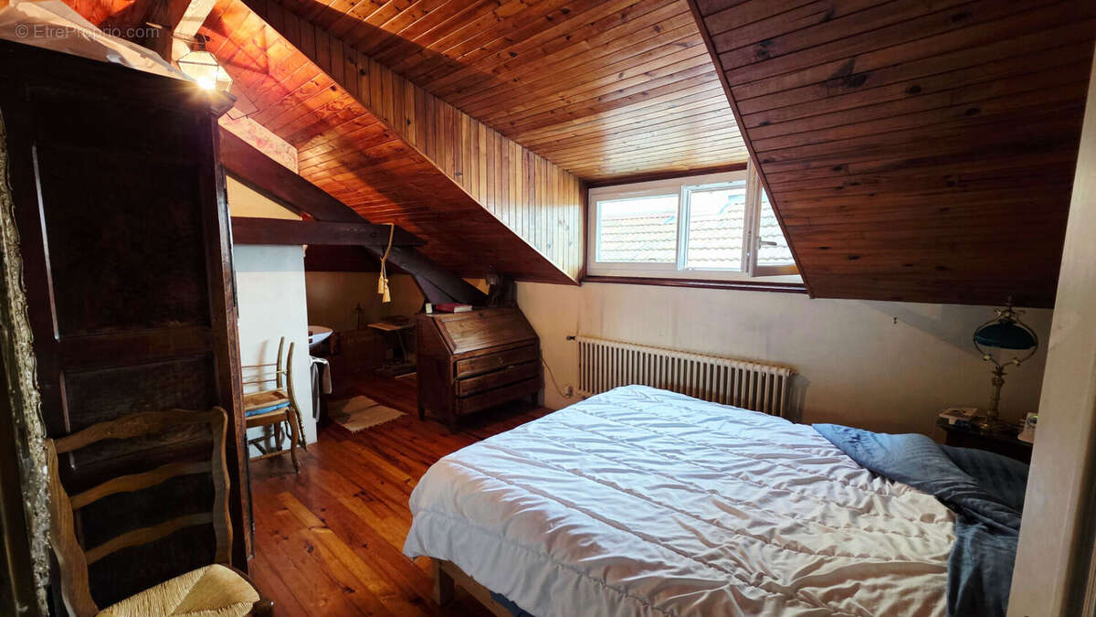 Maison à OYONNAX