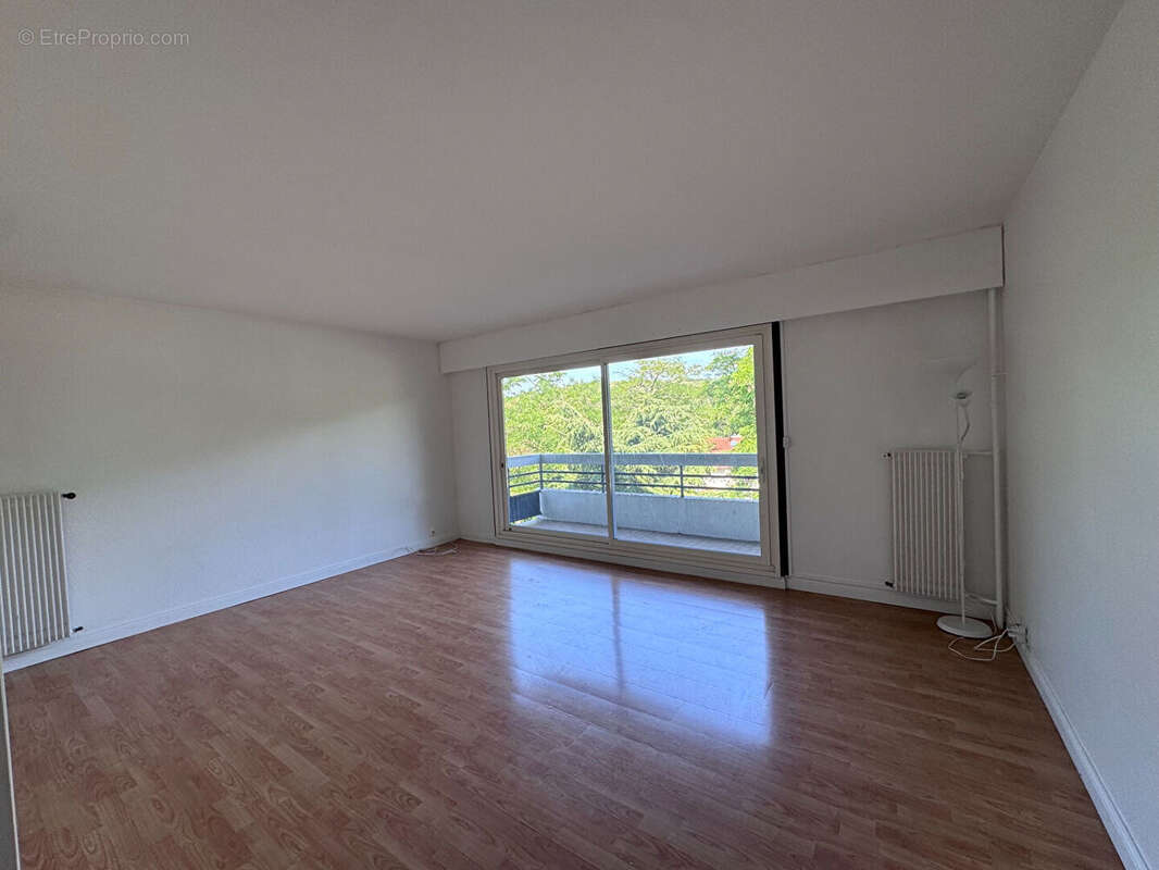 Appartement à CHAVILLE