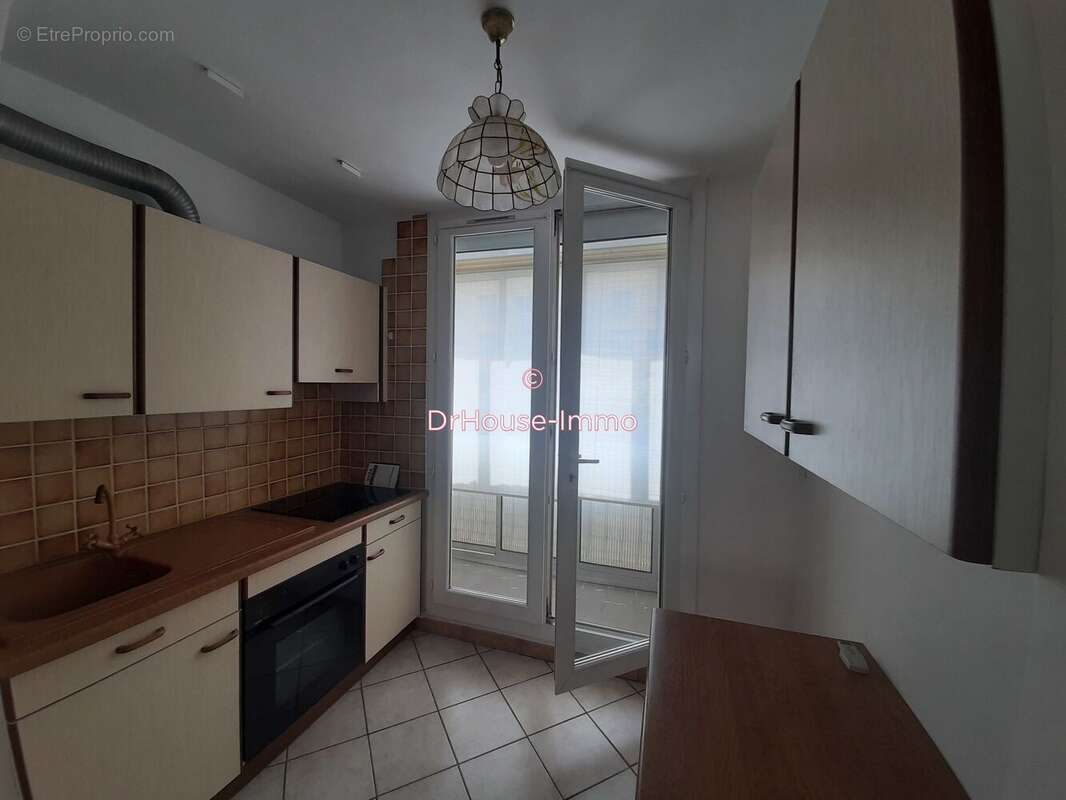 Appartement à MARSEILLE-14E