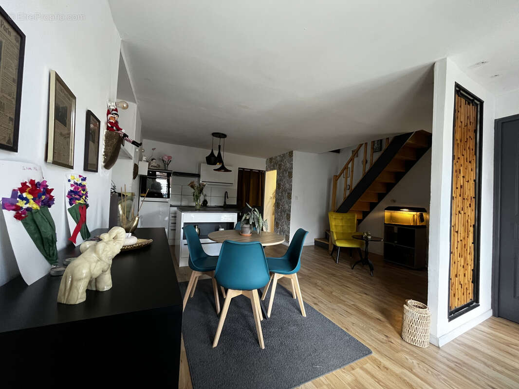 Maison à FROSSAY