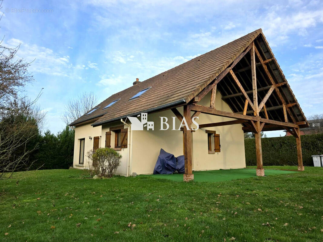 Maison à SAINT-PIERRE-DE-VARENGEVILLE