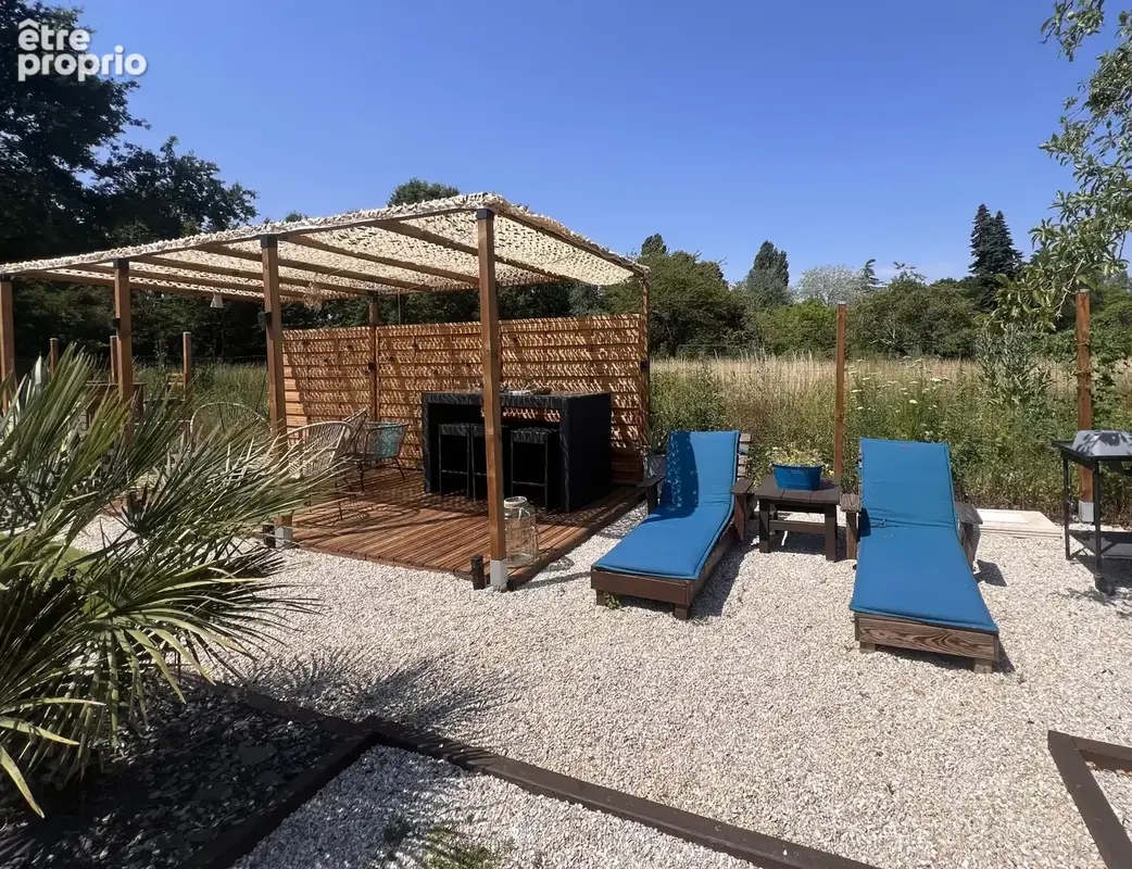 À Joué-Lès-Tours, maison avec piscine, belle véranda, 4 chambres à acheter - photo 2