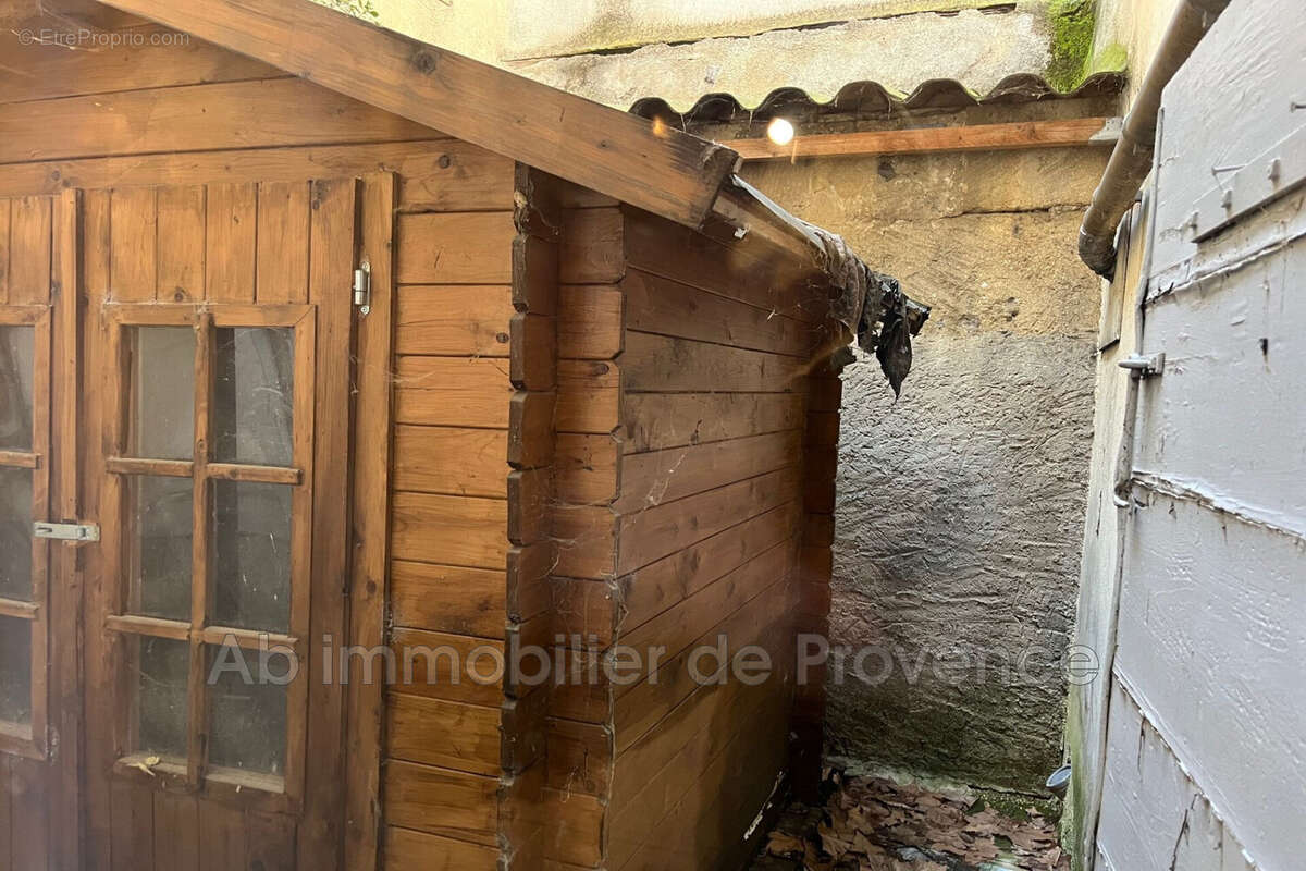 Appartement à ROGNES