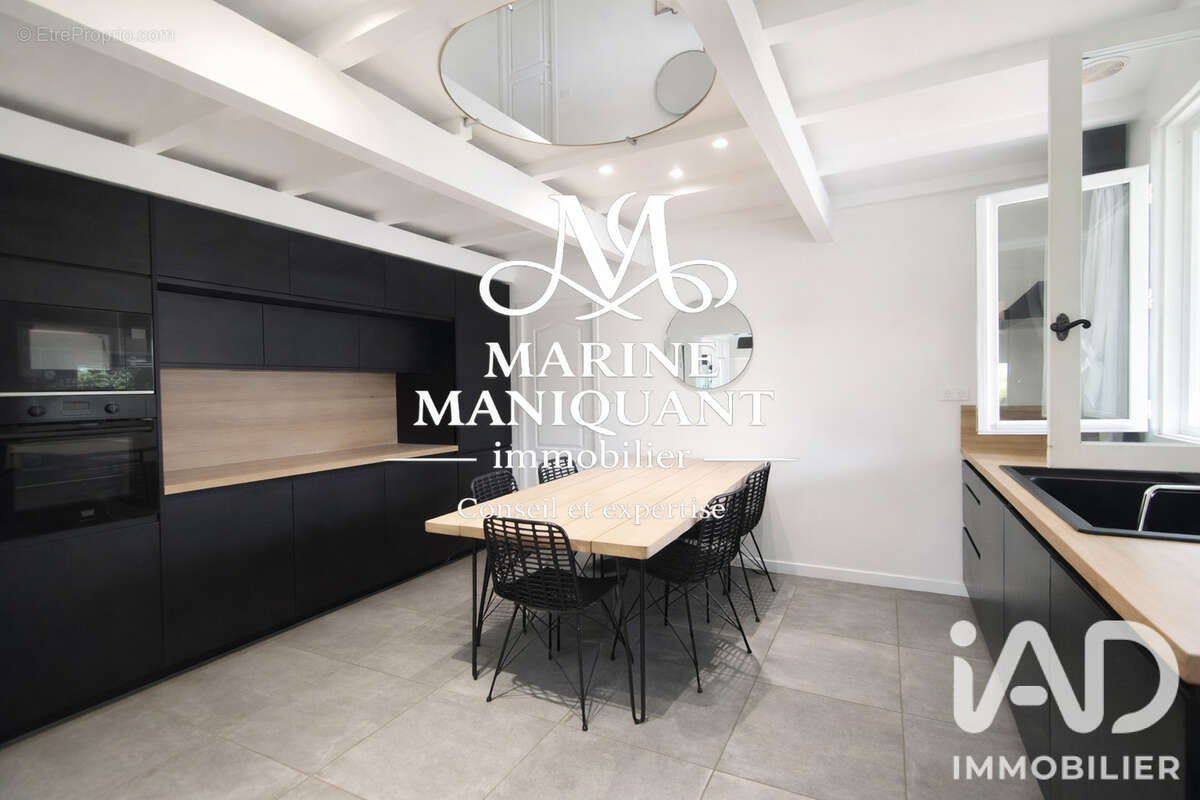 Maison 272 m² à Montauban  - photo 3