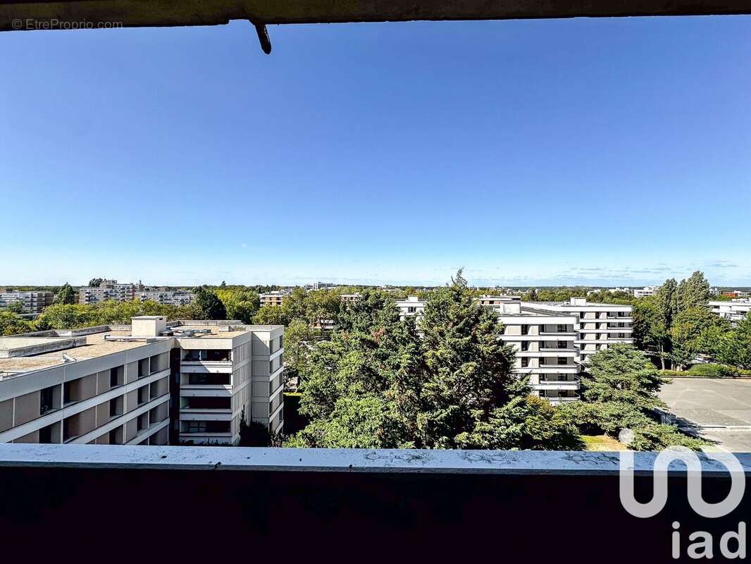 Photo 2 - Appartement à ELANCOURT