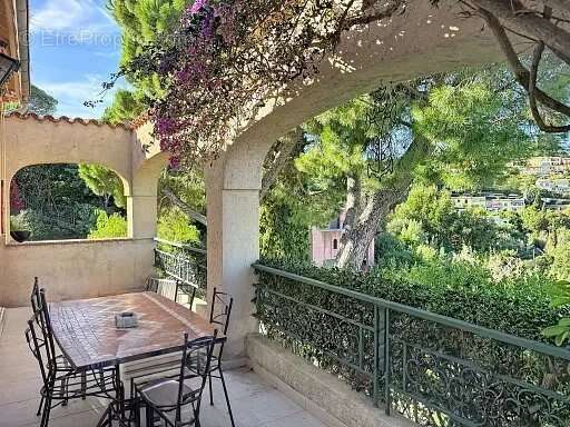 Appartement à VALLAURIS