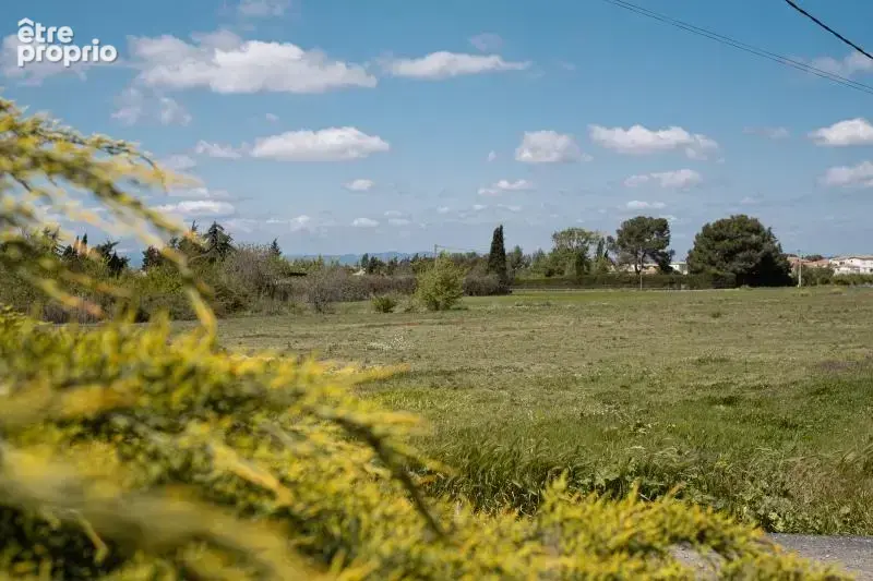 Terrain à SAUVIAN