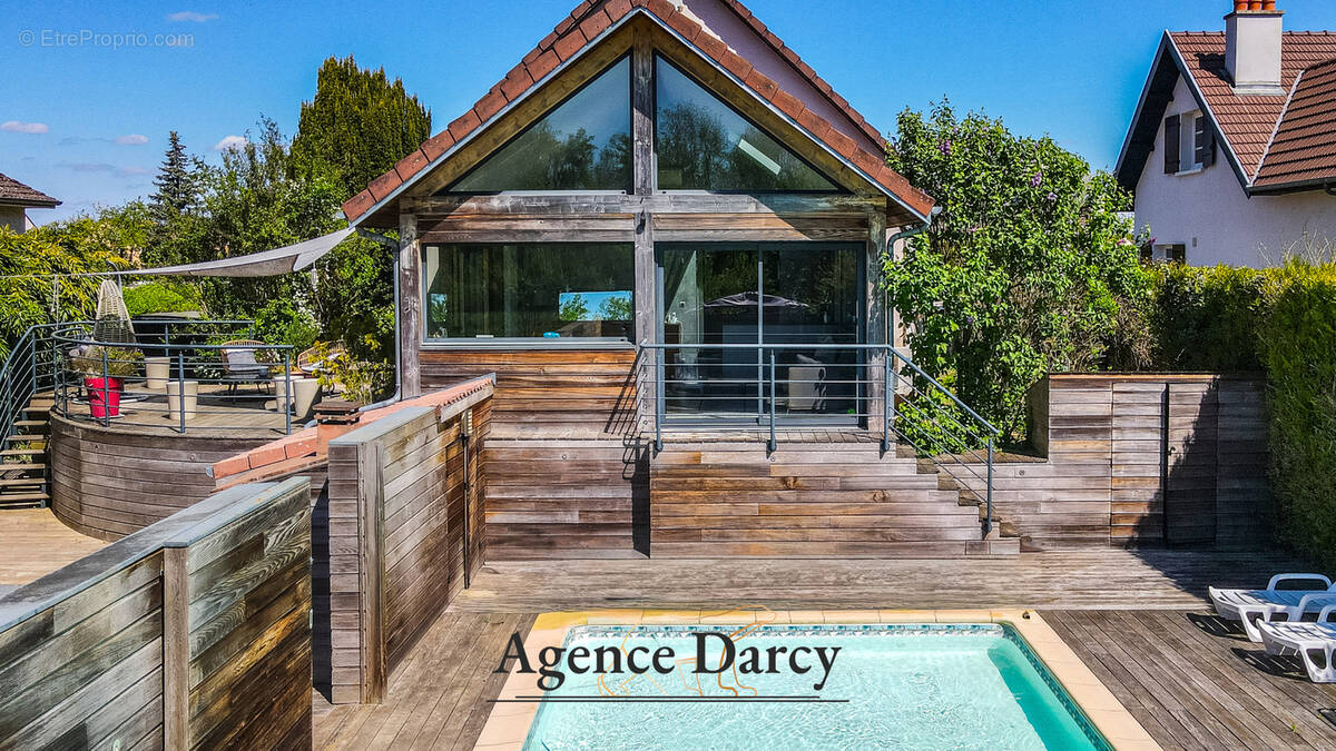 Maison à SAINT-JULIEN