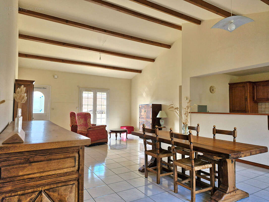 Maison à SAINT-HILAIRE-DE-RIEZ