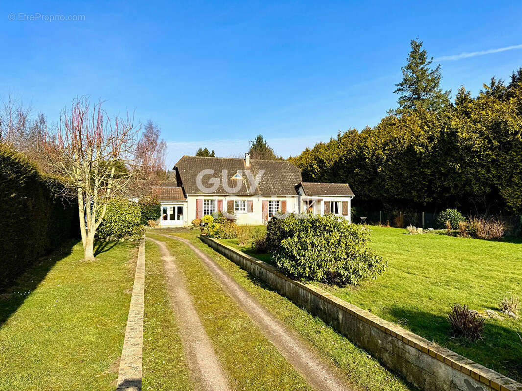 Maison à PONT-L&#039;EVEQUE
