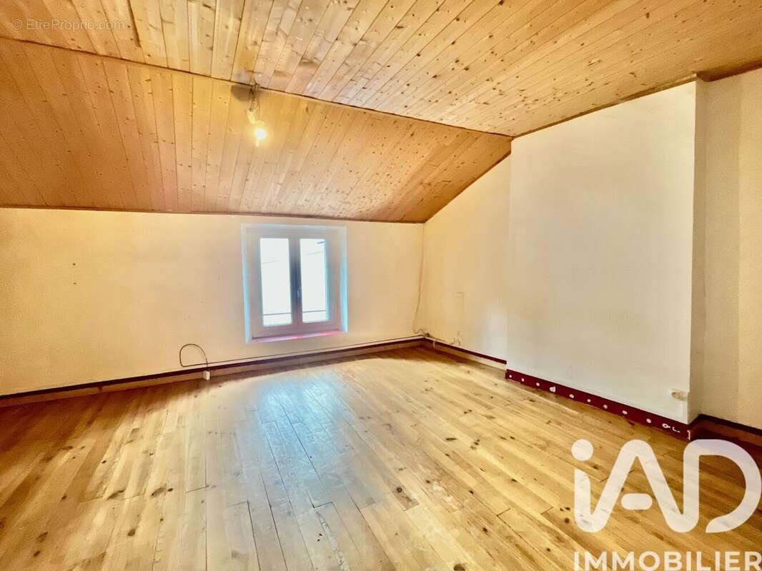 Maison 38 m² à Riols  - photo 2