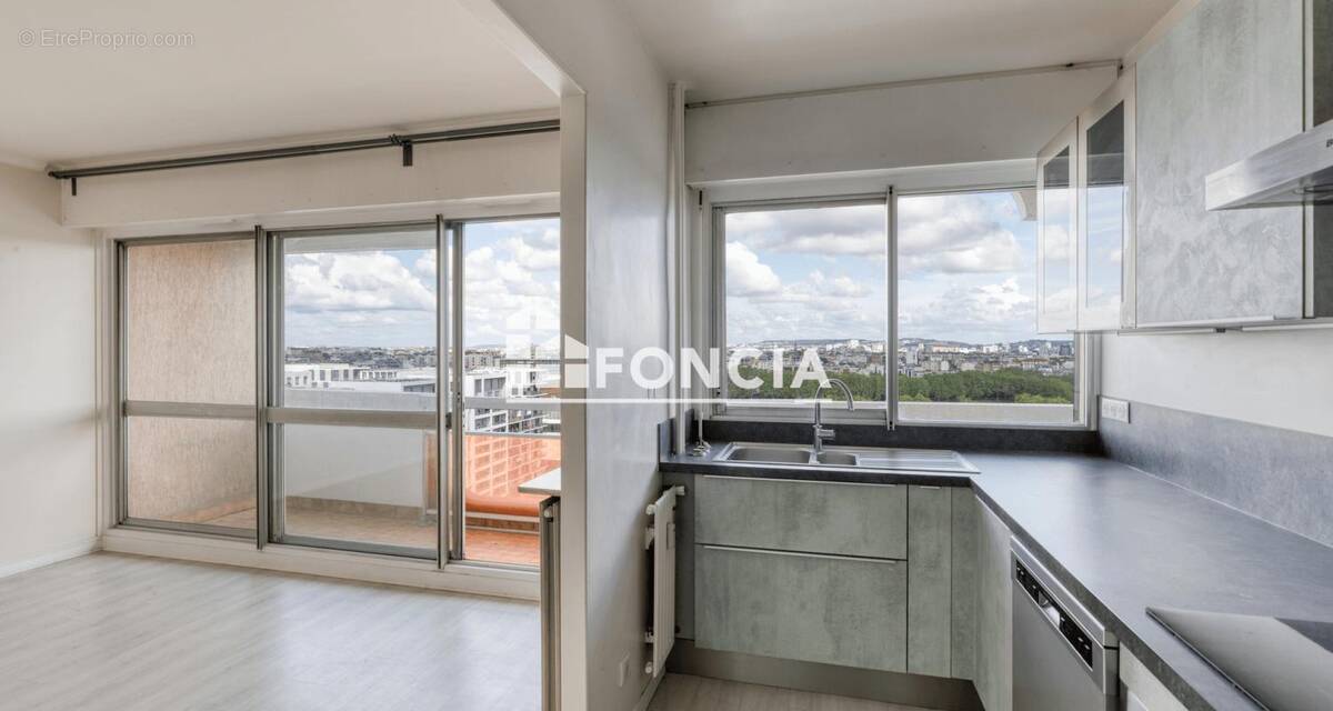 Appartement à CLICHY