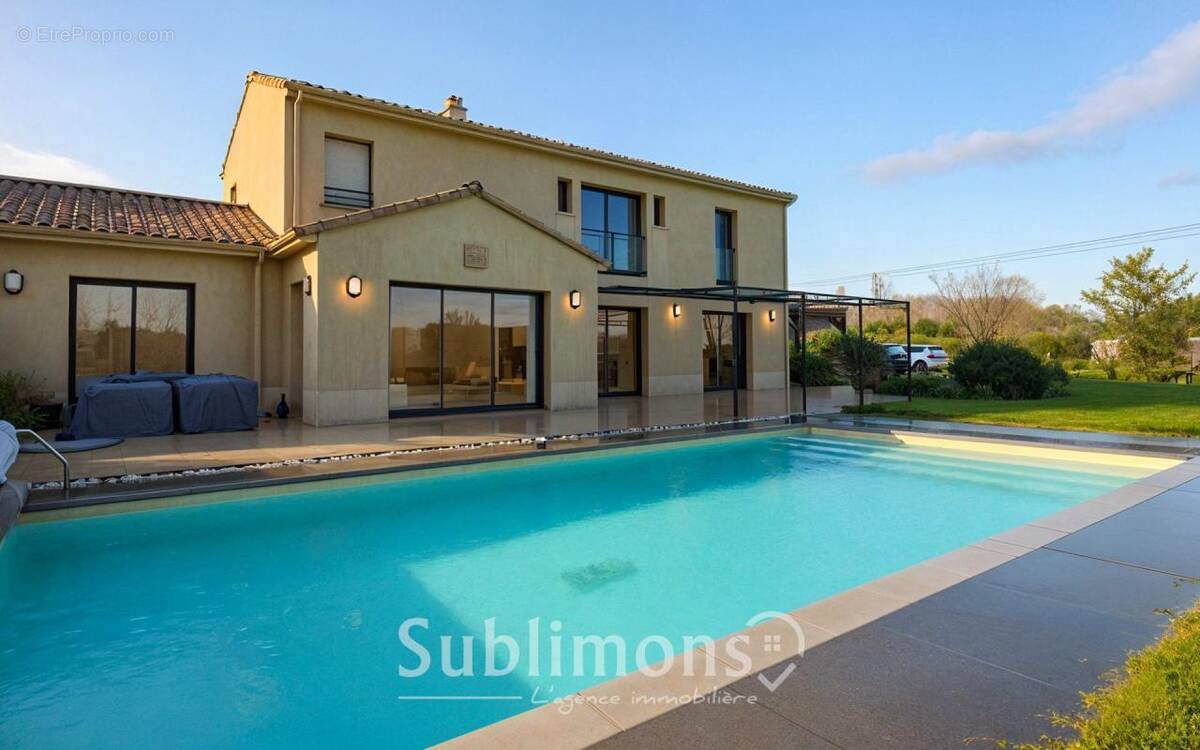 Maison à LE CELLIER