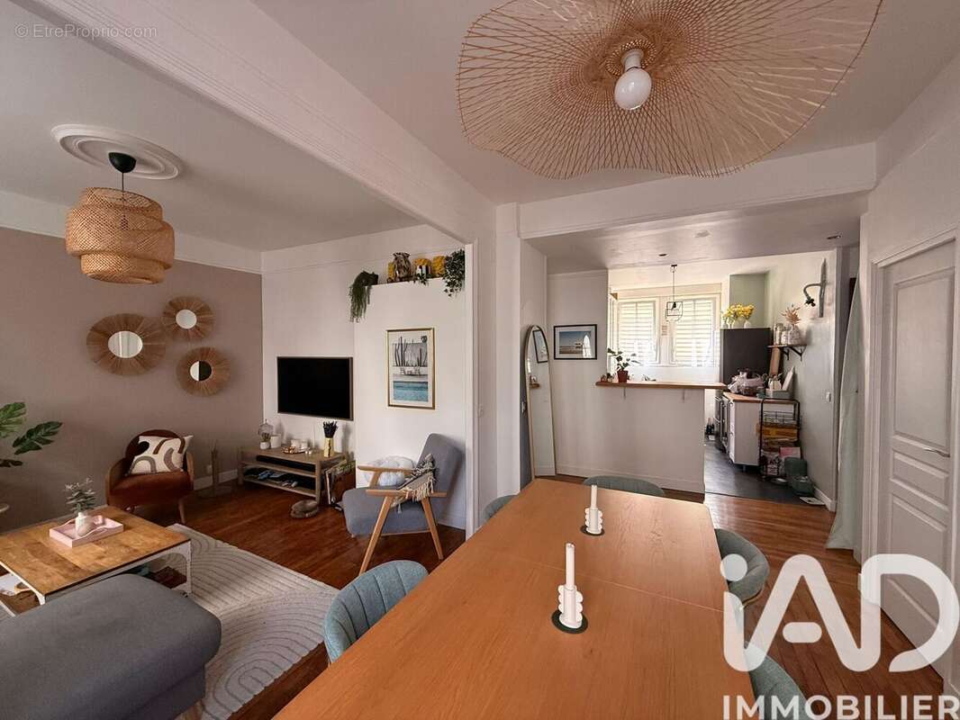 Photo 3 - Appartement à COURBEVOIE