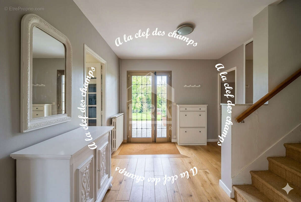 Maison à SAINT-REMY-LES-CHEVREUSE