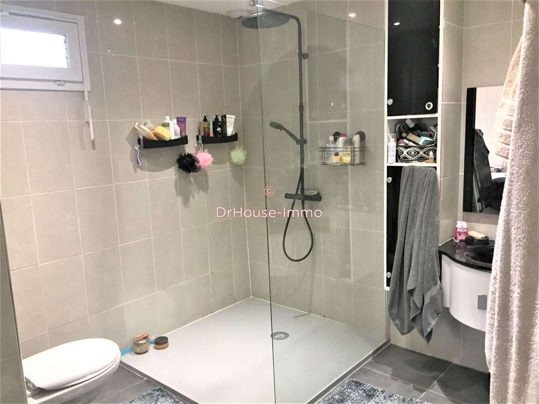 Maison 106 m² à Marignane  - photo 8