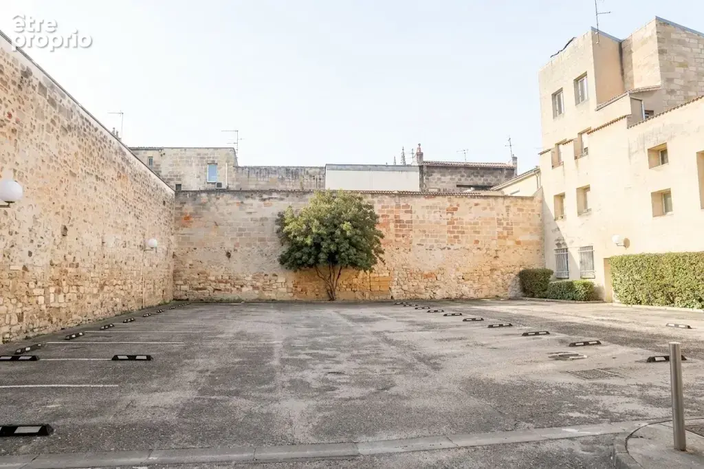 Bordeaux Chartrons - Rue Notre Dame / Crs Martinique - Dans  Immeuble Pierre T1 (38m2) avec parking privatif - photo 10