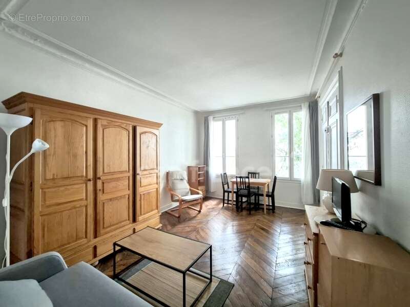 Appartement à LEVALLOIS-PERRET