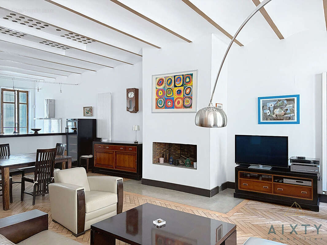 Maison à MARSEILLE-6E