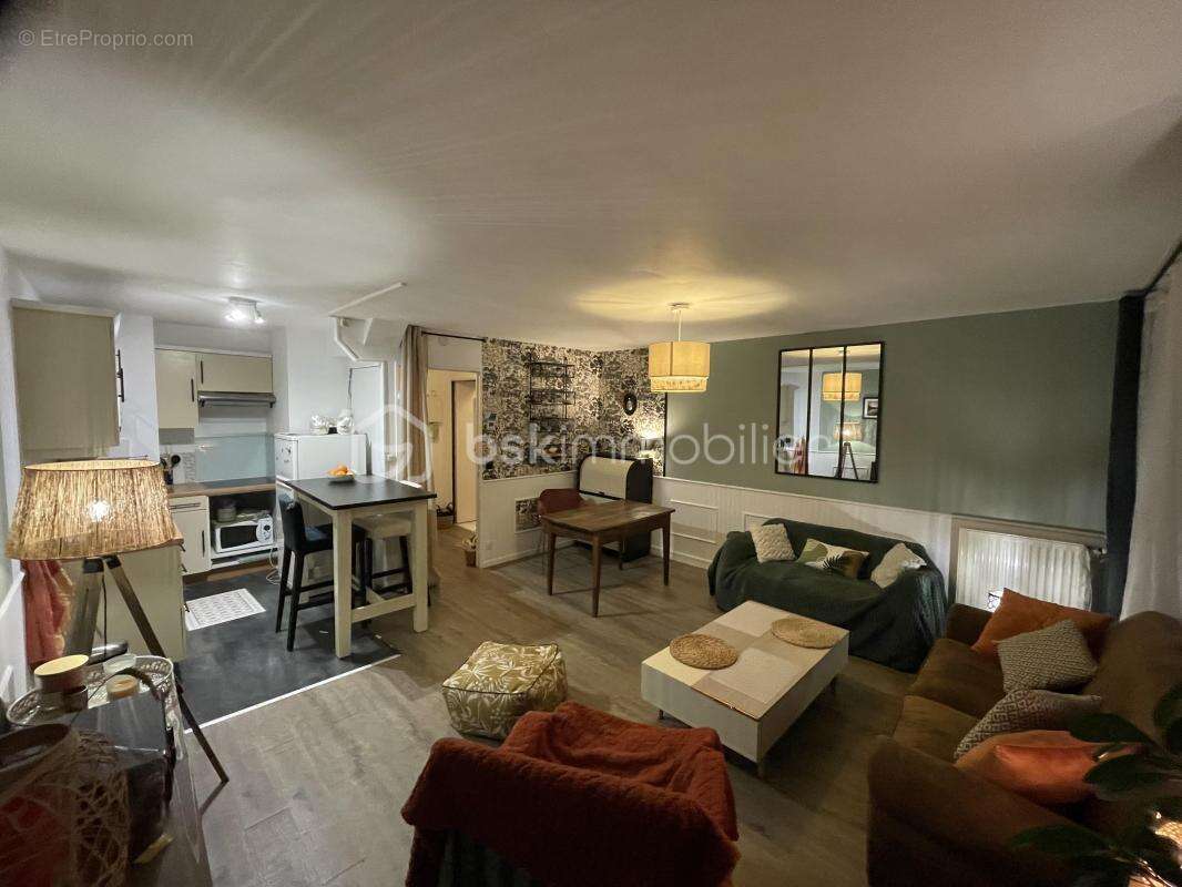 Appartement à SAVIGNY-LE-TEMPLE