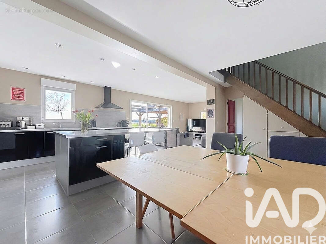 Photo 4 - Maison à SAINT-BRANCHS