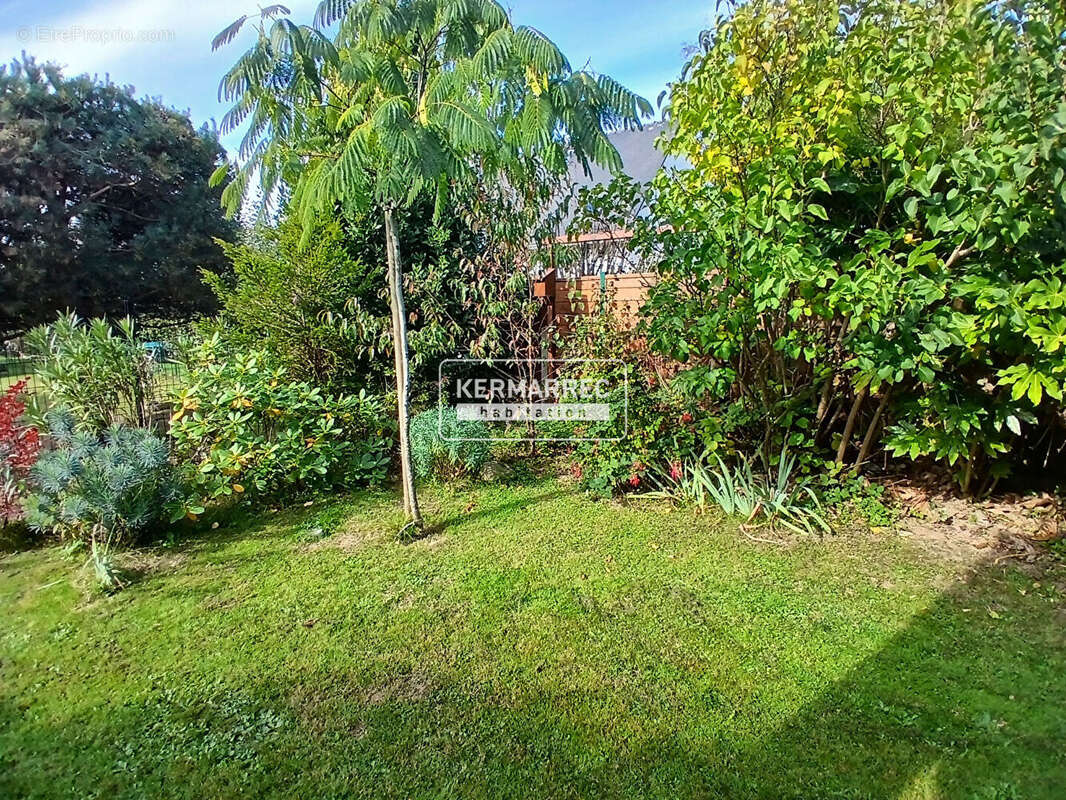 Maison à LA CHAPELLE-DES-FOUGERETZ