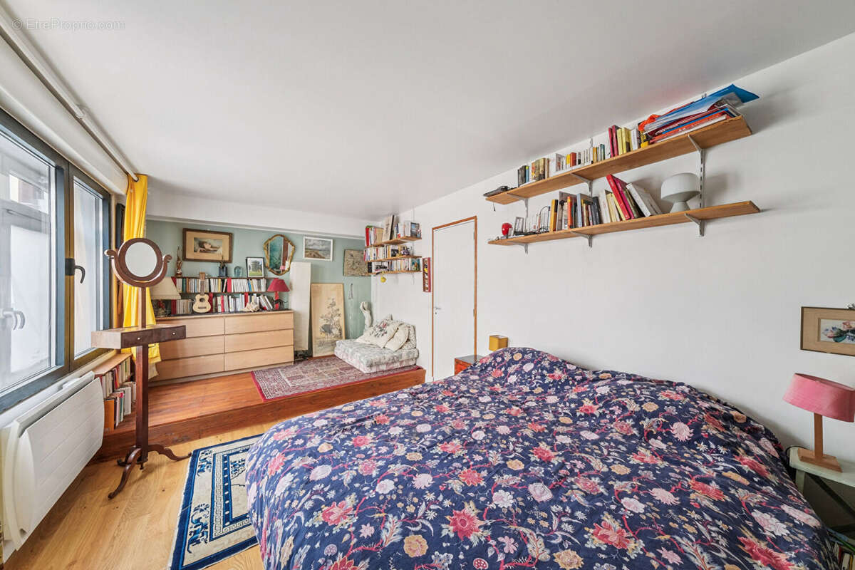 Appartement à LES LILAS