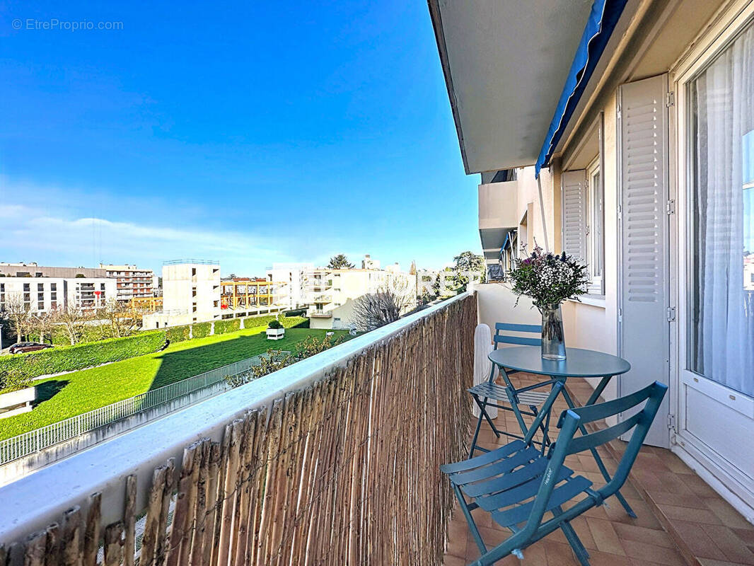 Appartement à TASSIN-LA-DEMI-LUNE