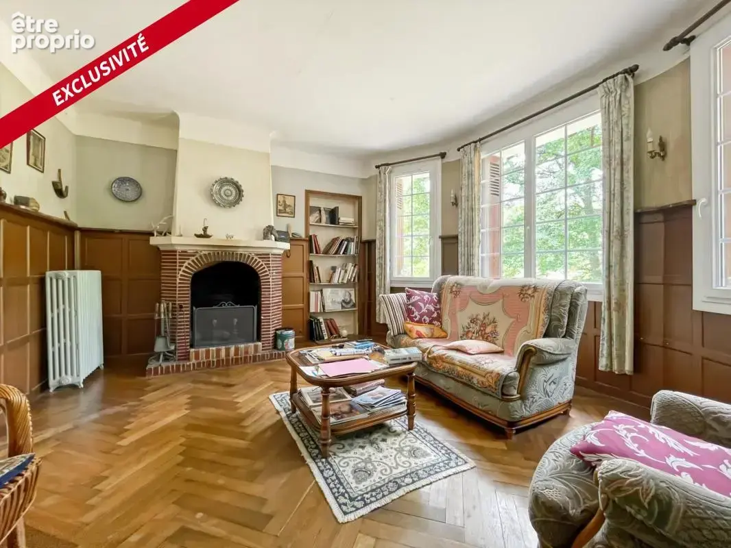 Maison bourgeoise en pierre de meulière - 300 m² - photo 9