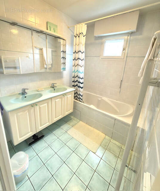 Ferney voltaire, t4 132m2 hab. + 122m2 terrasse + garage + cave + pk - photo 12
