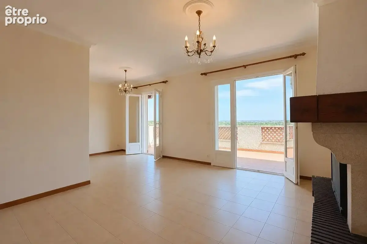 Maison avec vue mer panoramique – 157 m² – Terrain – Fort potentiel - photo 2