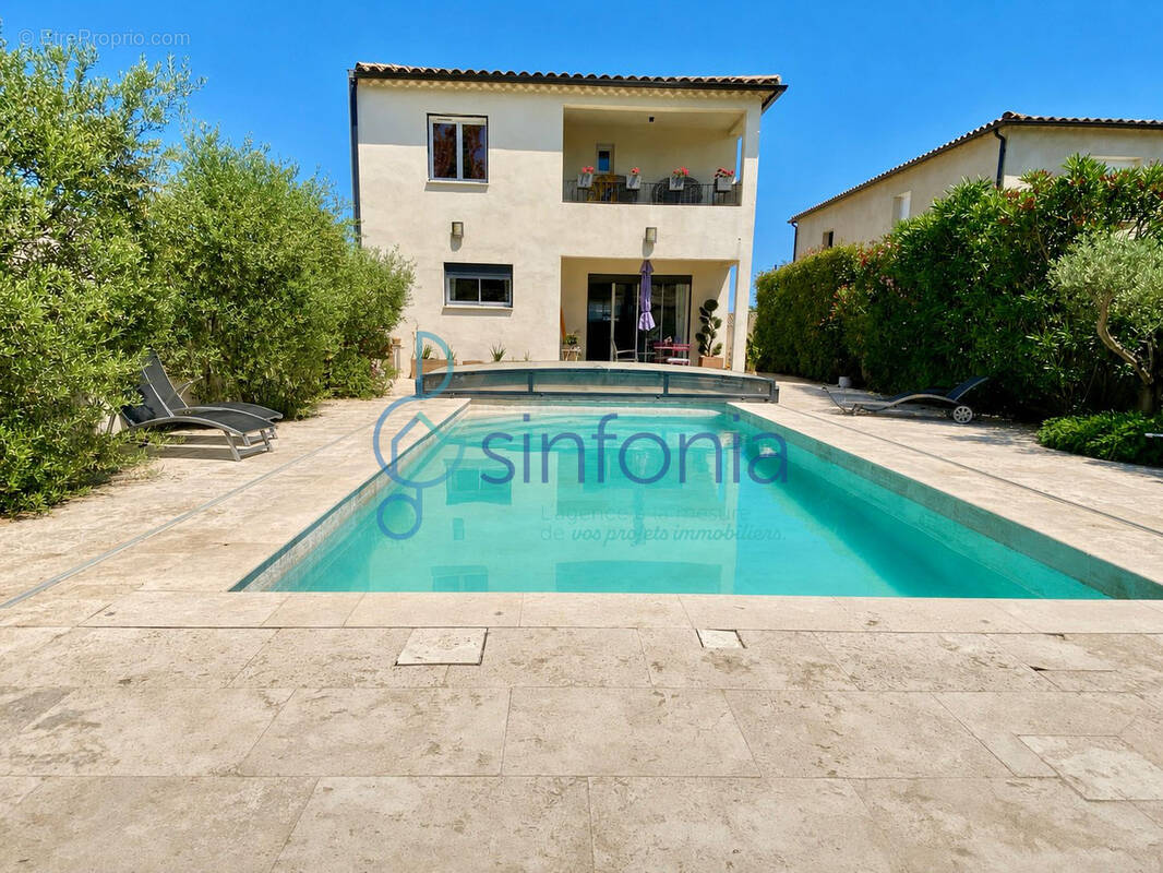 Maison à UZES
