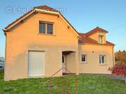 Maison à LA NEUVILLE-A-MAIRE