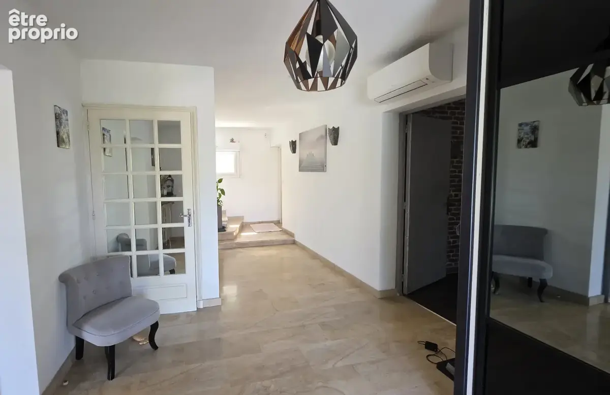 Maison 215 m2 sur terrain de 807 m2 avec piscine au sel - photo 8