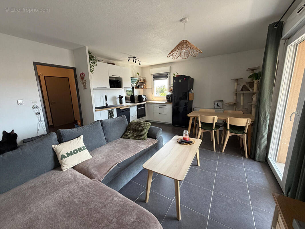Appartement à SORGUES