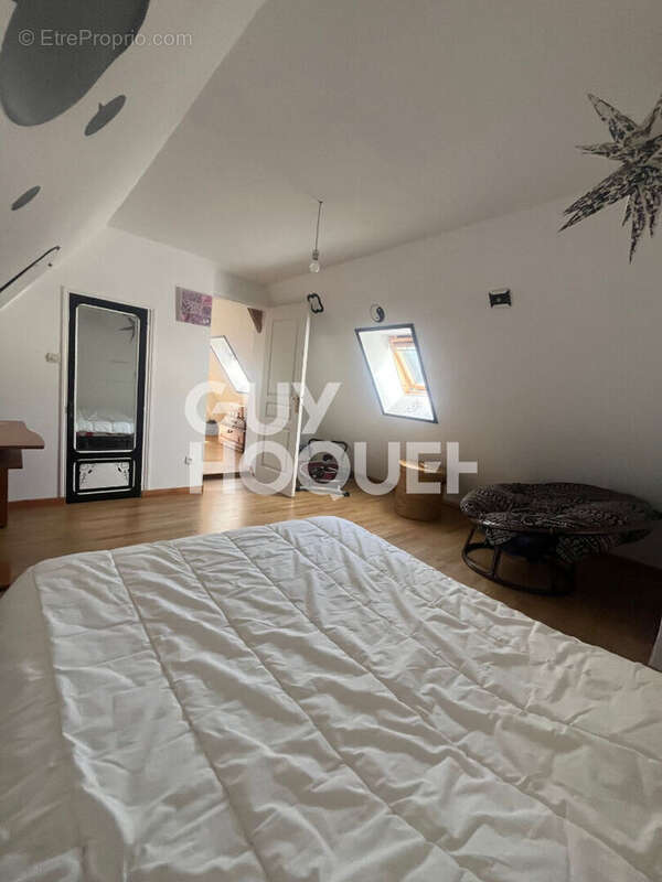 Maison à THOUROTTE