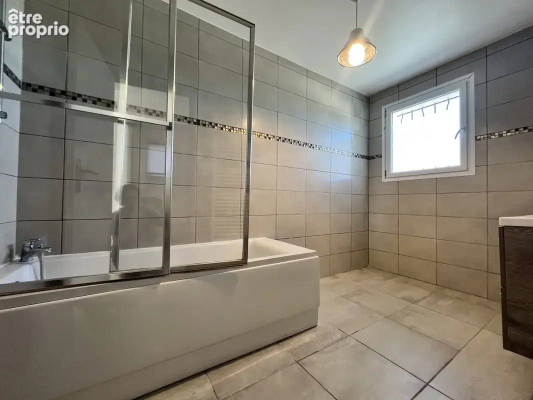 Maison 4 pièces 113 m² à vendre à Creon (33670) - photo 2