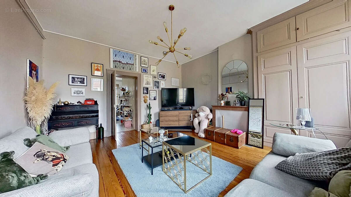 Appartement à LYON-8E