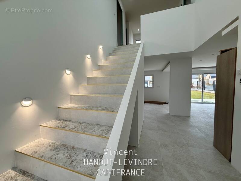 Maison à PELLOUAILLES-LES-VIGNES