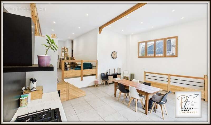 Maison à VILLAR-SAINT-PANCRACE