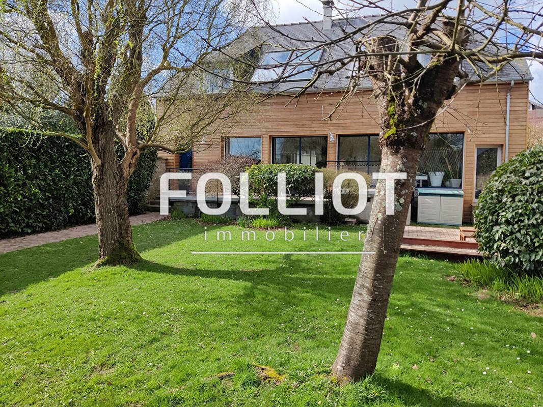 Maison à SAINT-HILAIRE-DU-HARCOUET