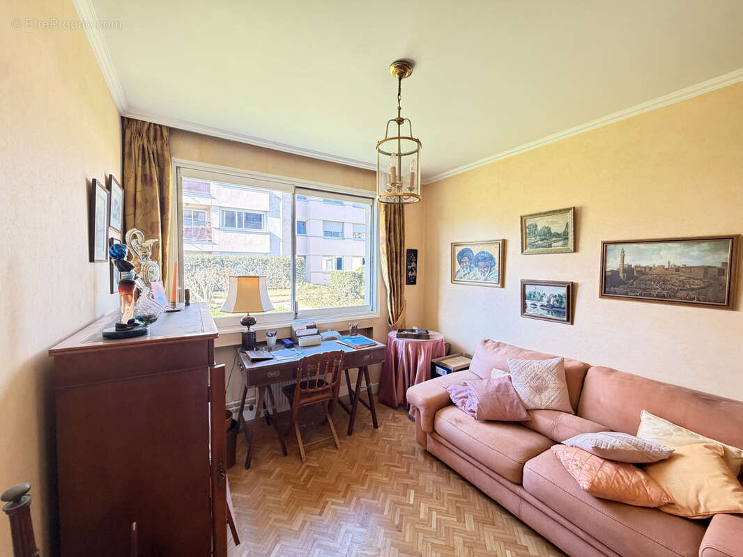 Appartement à SAINT-MAUR-DES-FOSSES