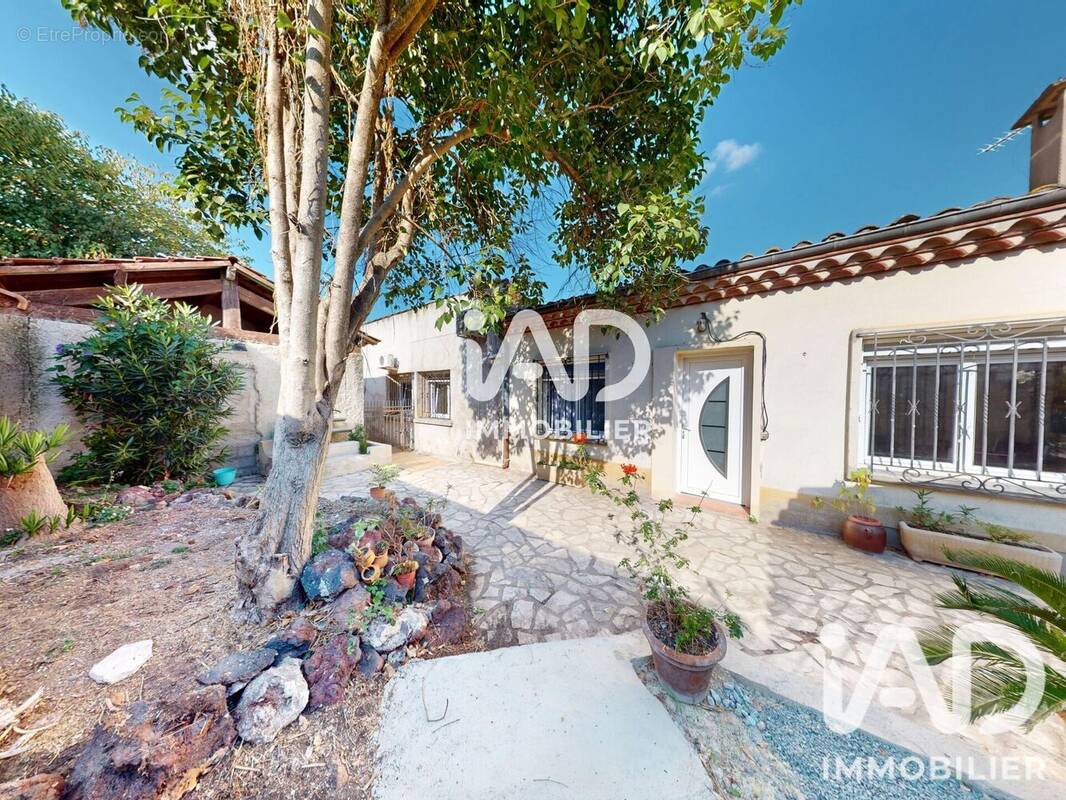 Maison 86 m² à Puissalicon  - photo 1
