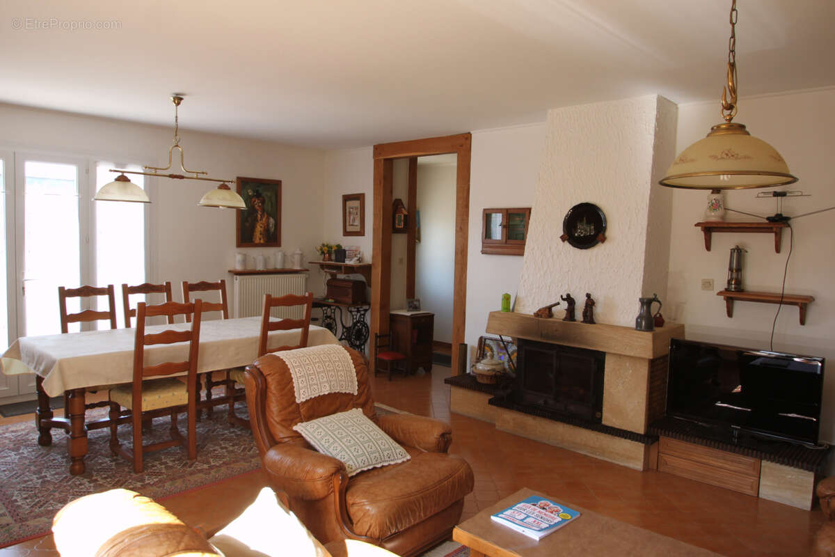 Maison plain pied sur CUVRY - photo 8